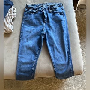 Women’s size 10 skinny jeans